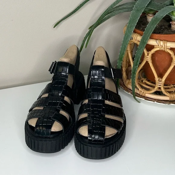 SOREL ONA Streetworks Fisherman Mid Sandal | Black Croc Embossed | Women’s 8 New - Picture 4 of 13